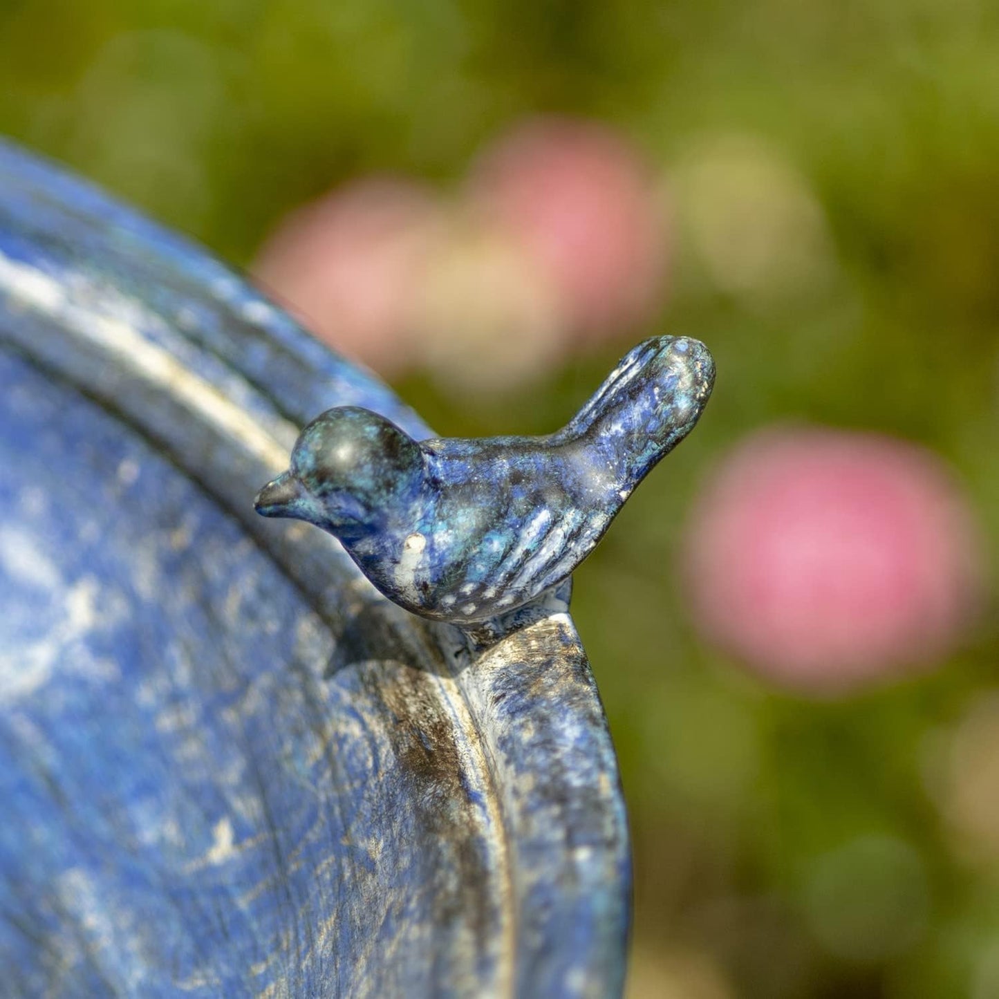 Zaer Ltd. Ornate Metal Pedestal Style Birdbath with Cast Iron Birds on Rim Full Base (Blue)