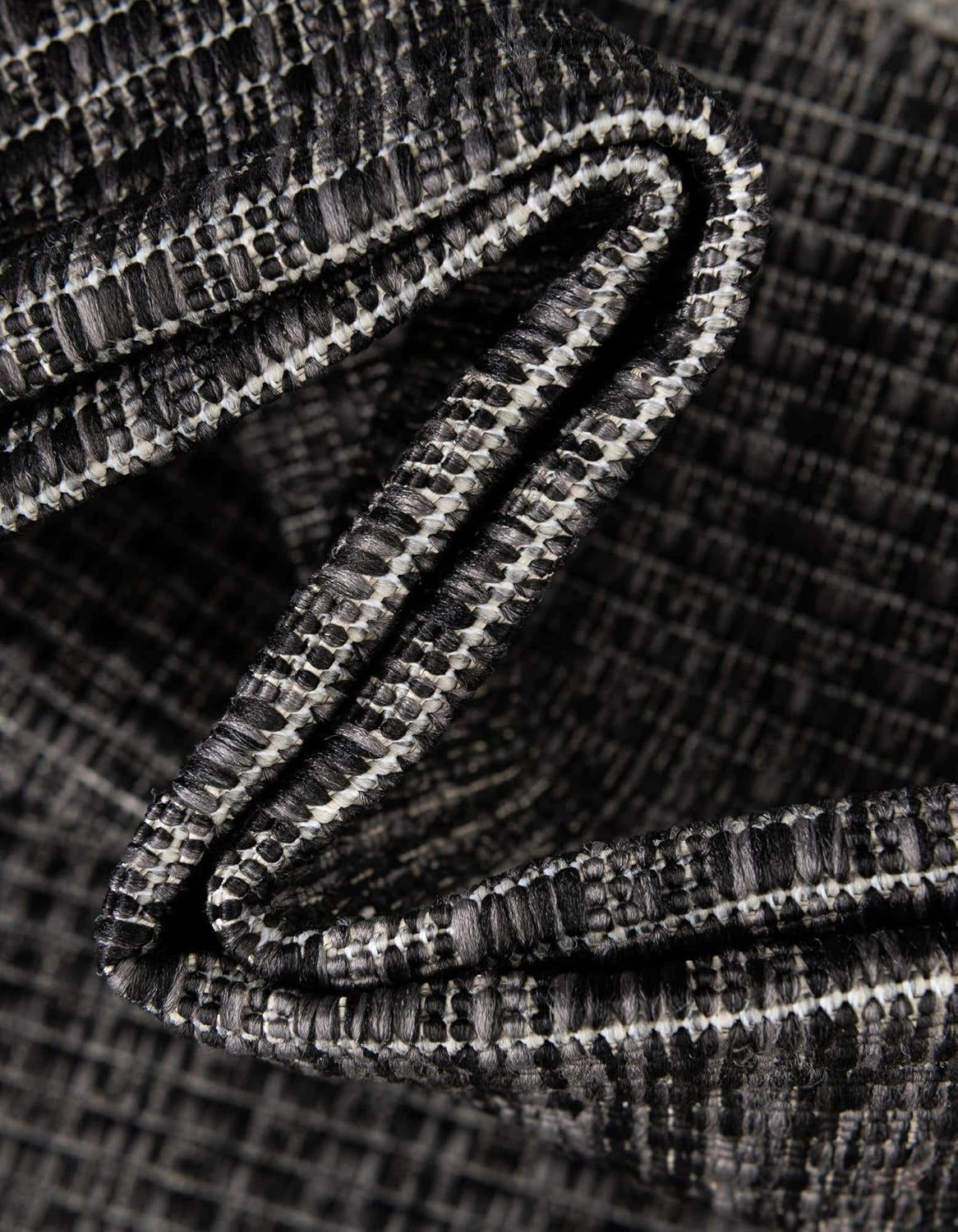 Unique Loom Outdoor Border Collection Area Rug - Soft Border (6' 1" Round Black/Ivory)