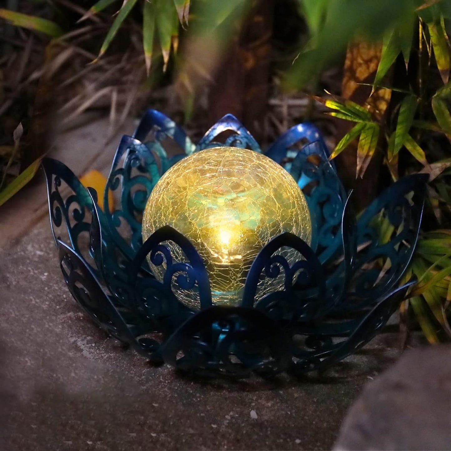 Bshine Solar Outdoor Garden Lotus Decorative Light, Waterproof Metal Cracked Glass Globe LED Lotus Light for Tabletop Decor, Walkway, Lawn Ornaments and Garden, Housewarming Gift (Blue)