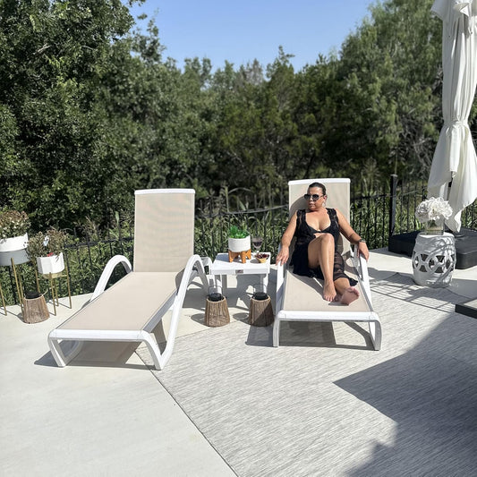 PURPLE LEAF Patio Chaise Lounge Chair Set Outside Aluminum Plastic Stackable Tanning Chairs with Armrests and Side Table for Pool Sunbathing Beach Deck Outdoor Lounger, Beige