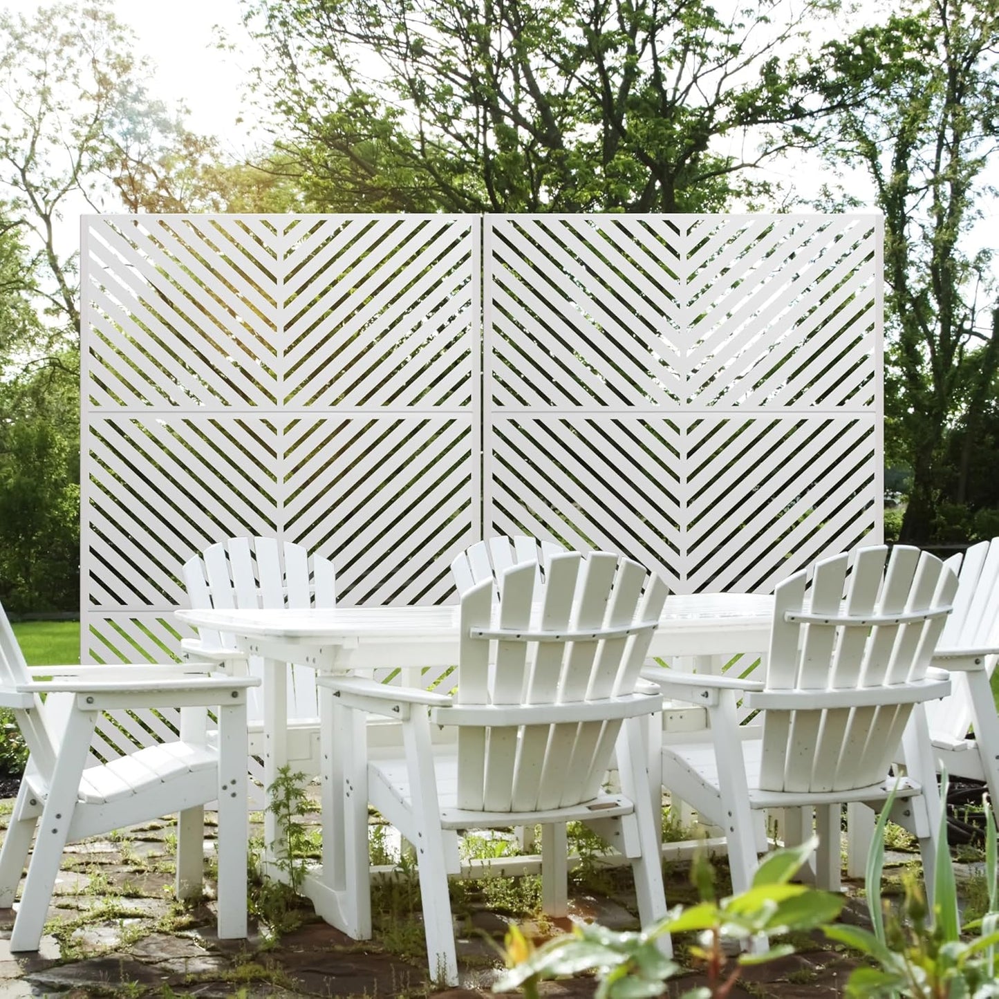 Metal Privacy Screen Outdoor 72" H×47" W,Freestanding Decorative Privacy Screen for Balcony Yard&Garden, Privacy Fence-White&Arrow