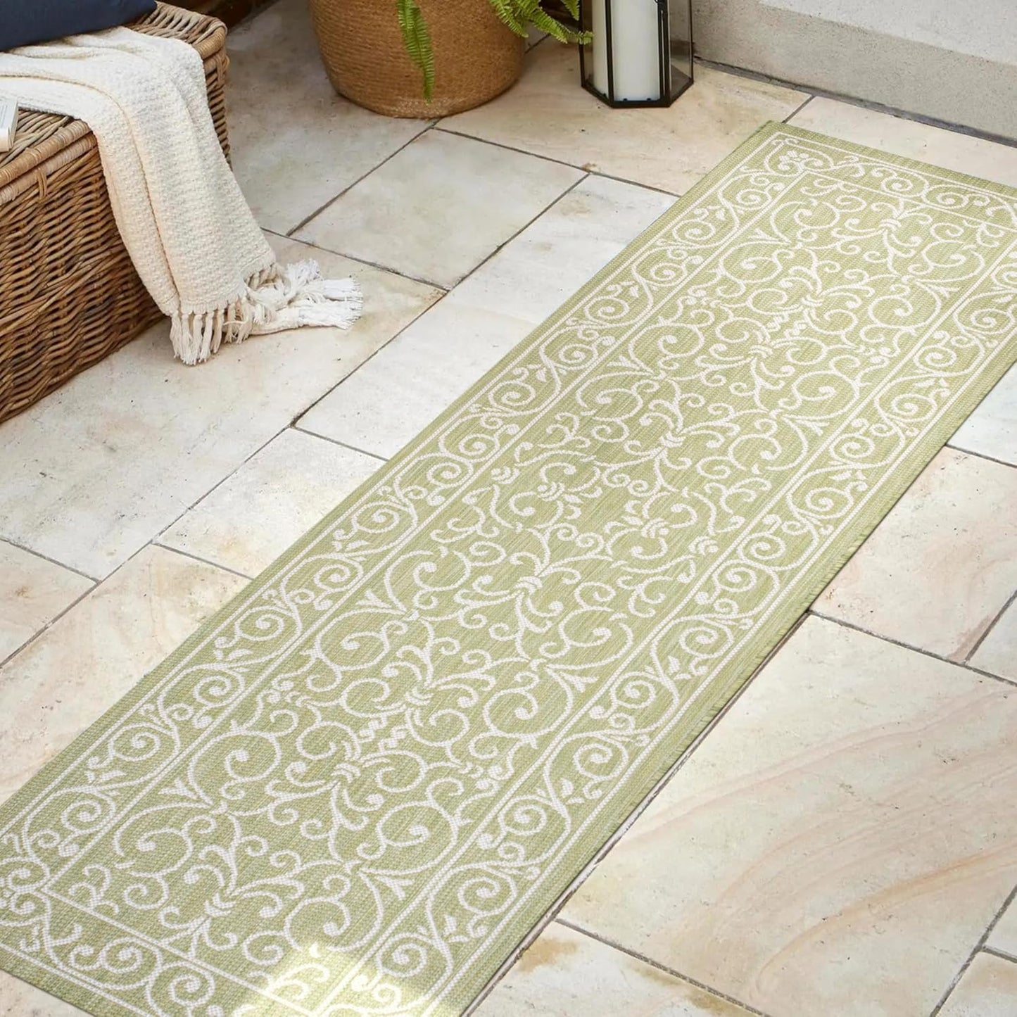 JONATHAN Y SMB106H-28 Charleston Vintage Filigree Textured Weave Indoor Outdoor Runner Rug, Coastal,Traditional,Transitional Easy Clean,Bedroom,Kitchen,Backyard,Patio, Non-Shed, Green/Cream, 2 X 8