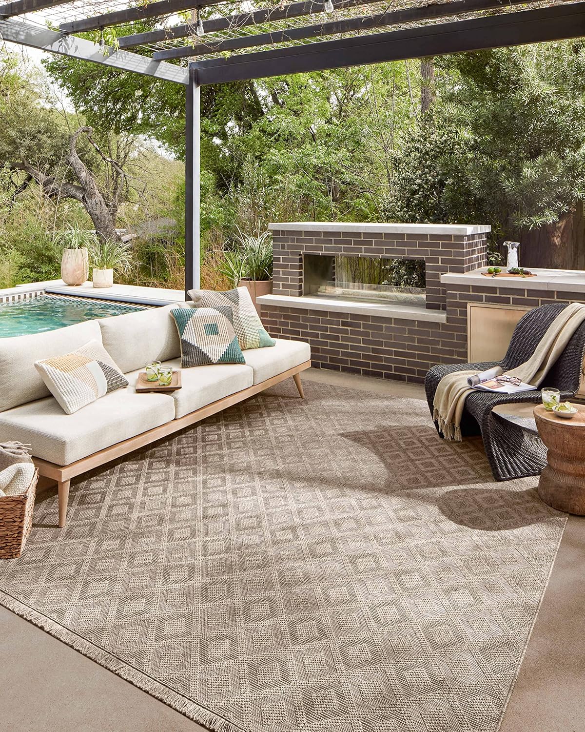 Loloi Dawn Collection Indoor/Outdoor DAW-07 Light Brown 8'-10" x 12'-2" Area Rug